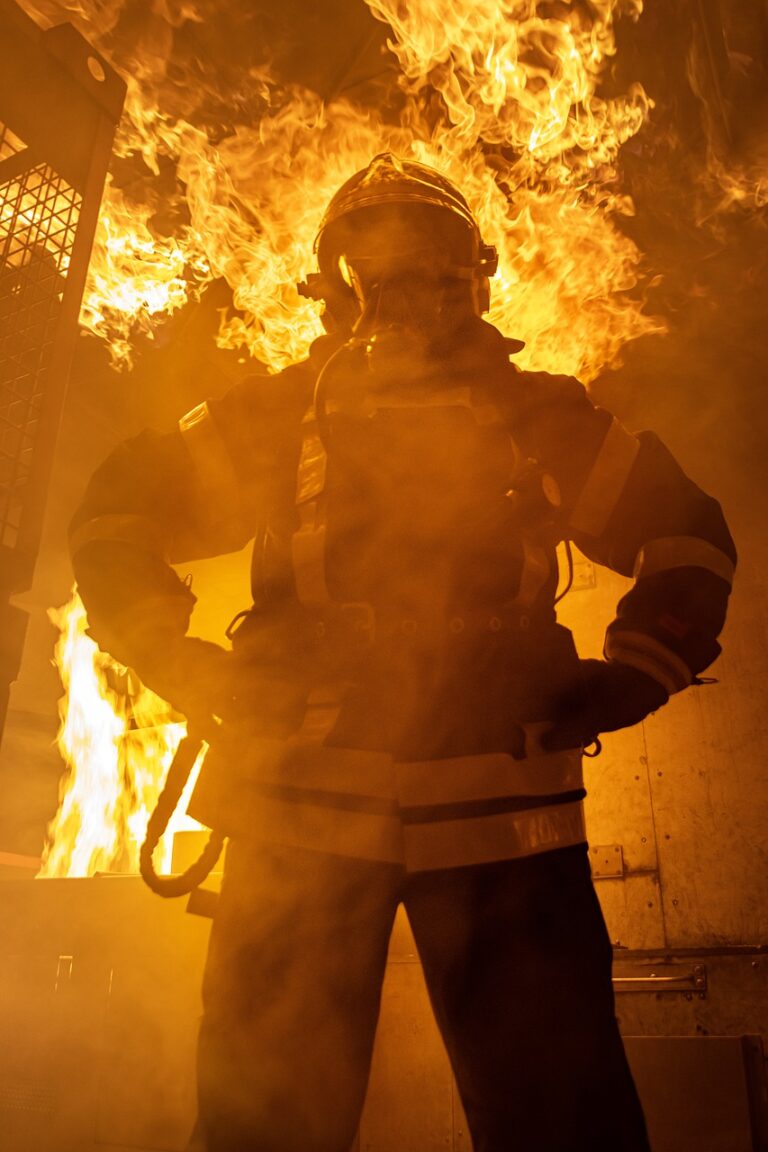 flame, fire, smoke-4645364.jpg